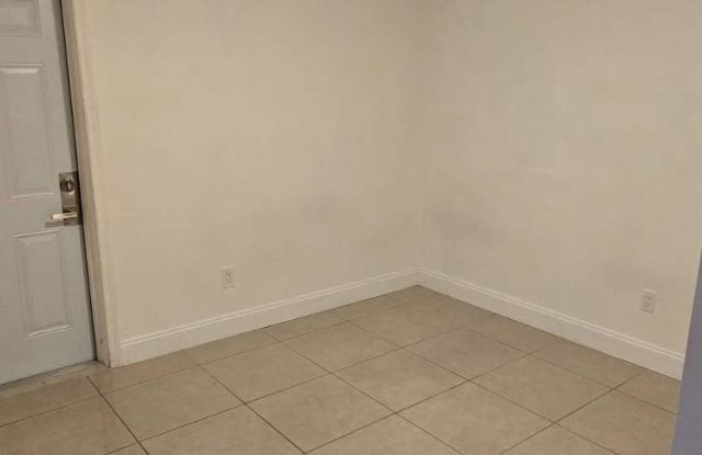 3616 SW 113th Ct Gallery 2