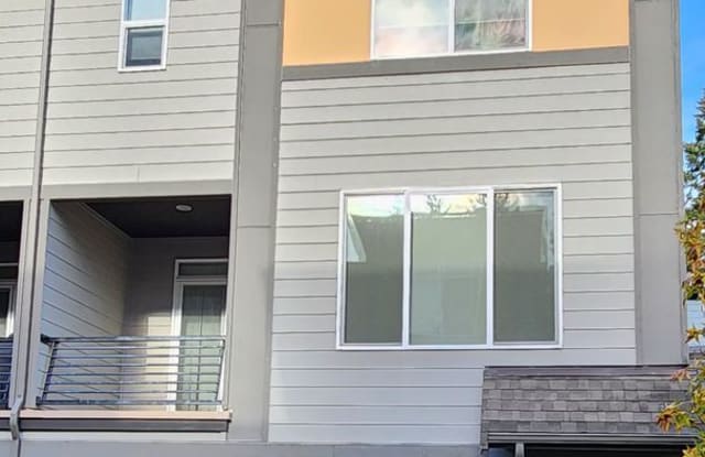 13724 Ash Way, Unit B3 - 13724 Ash Way, Lake Stickney, WA 98204