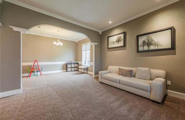 6313 Canyon Trail Gallery 3