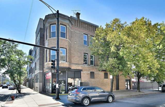 1458 N Western Avenue photos photos