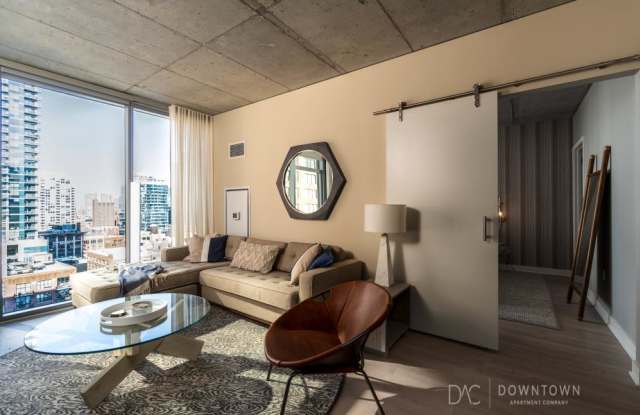 315 E Illinois Gallery 2