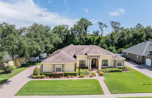 6658 CRESCENT WOODS CIRCLE photos photos