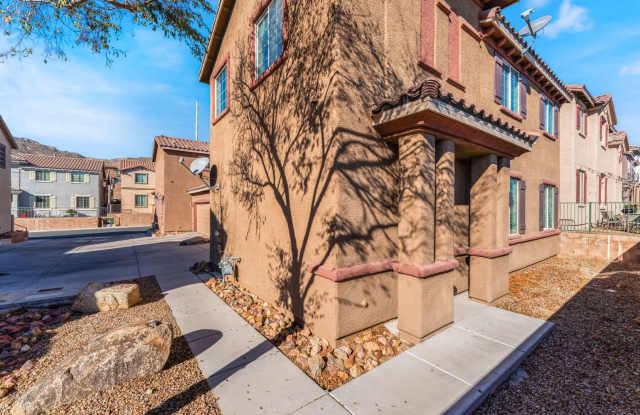 Bright  Stylish 4-Bedroom Home with Modern Finishes! photos photos