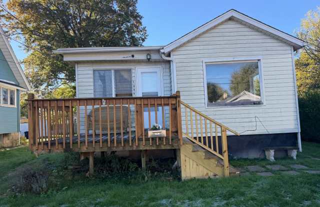 Charming 2-Bedroom Home in Akron – Convenient Location! Gallery 1