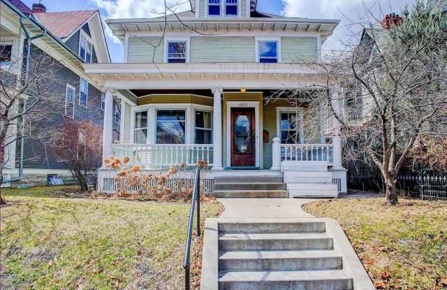 Perfect 5BR Home in Uptown! photos photos