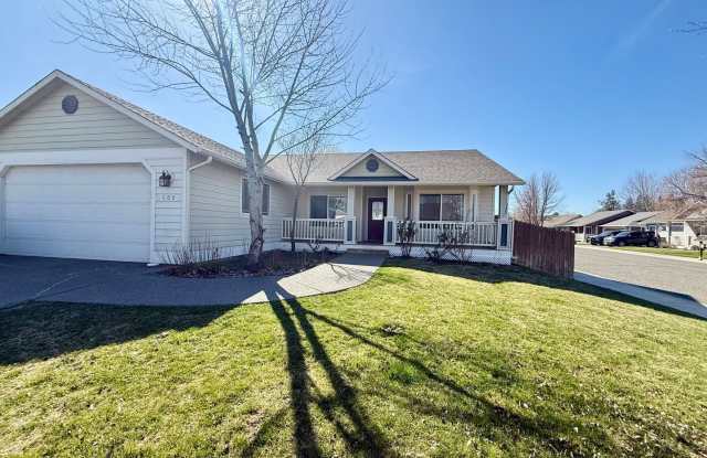 3 Bedroom, 2 Bath Home Available! photos photos