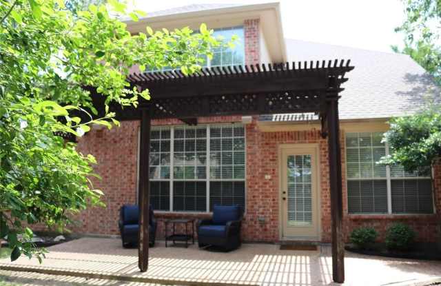2501 Drake Court Gallery 2