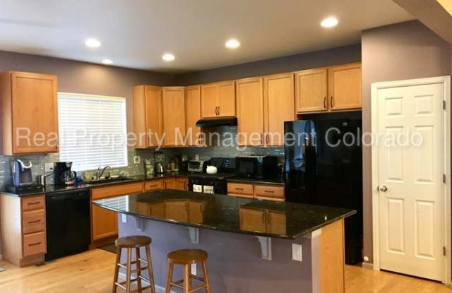 14937 Melco Avenue Gallery 4