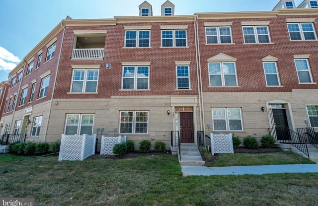 7870 CRESCENT PARK DRIVE - 7870 Crescent Park Drive, Gainesville, VA 20155