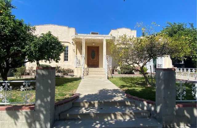 521 E Valencia Avenue photos photos