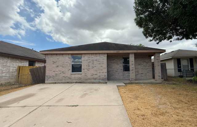 Sky Harbor 3 Bdrm 1 Bath Home photos photos