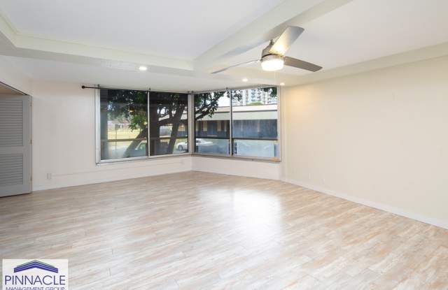 2600 Pualani Way #104 Gallery 3
