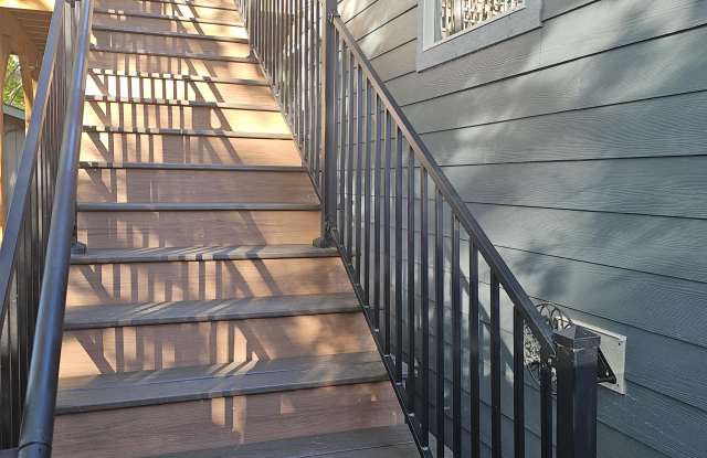 4445 Southwest Stoddard Drive Gallery 1