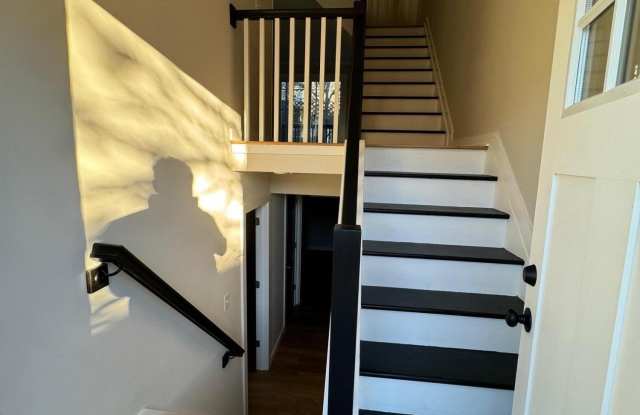 178 Sawmill Road Gallery 2