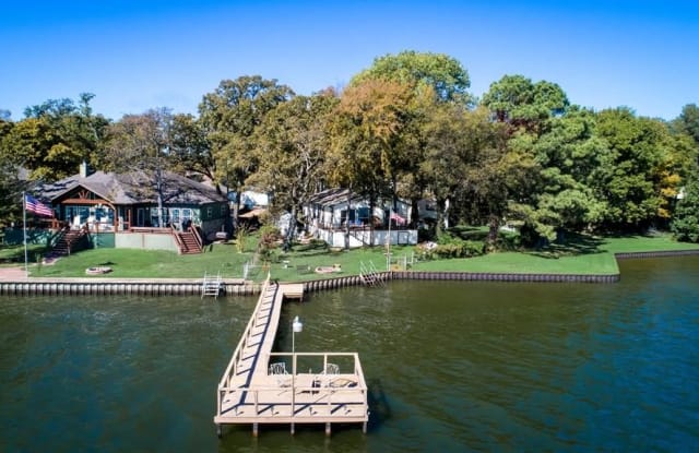 220 Southlake Dr - 220 Southlake Drive, Henderson County, TX 75156