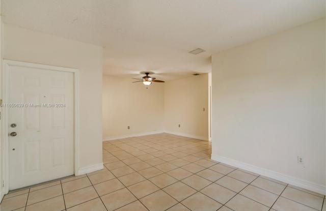 12280 SW 148th Ter Gallery 4