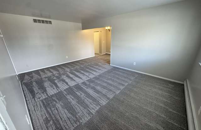 421 Parkdale Avenue photos photos