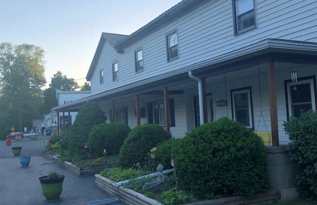 208 Mohawk Dr, #Apt 1 - 208 Mohawk Drive, Tribes Hill, NY 12177