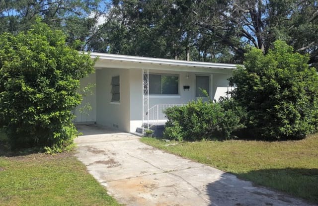 6482 Trenton Dr W - 6482 Trenton Drive West, Jacksonville, FL 32209