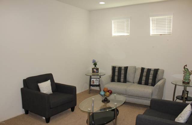 1874 E MERLOT Street Gallery 2
