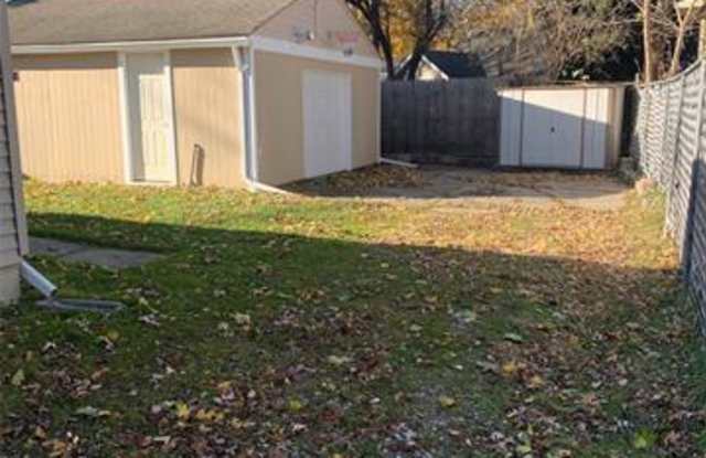5418 SARVIS Avenue Gallery 2
