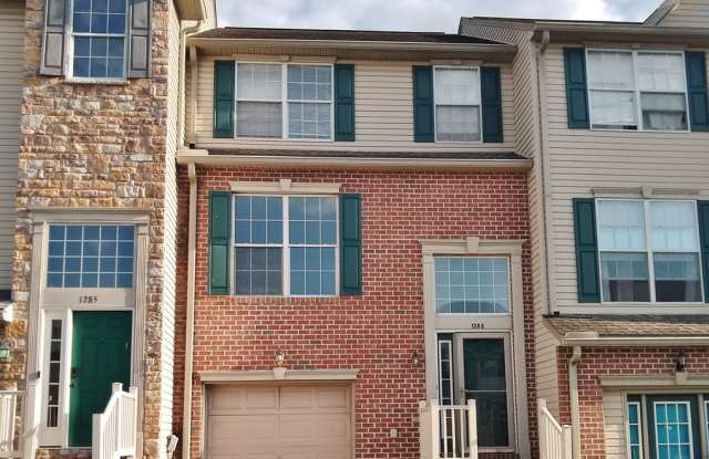 3 Bed / 2 Bath Single Family Townhome photos photos