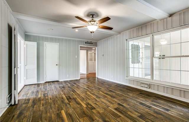9939 Lakedale Drive Gallery 4