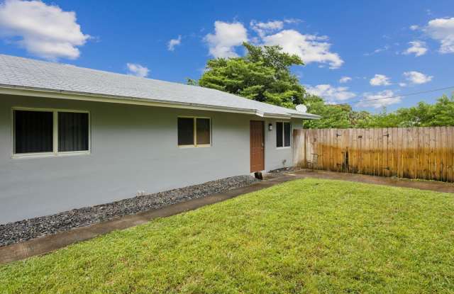 2227 NE 3rd Avenue photos photos