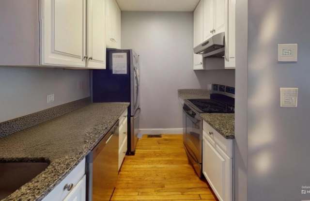 330 1/2 E St. photos photos