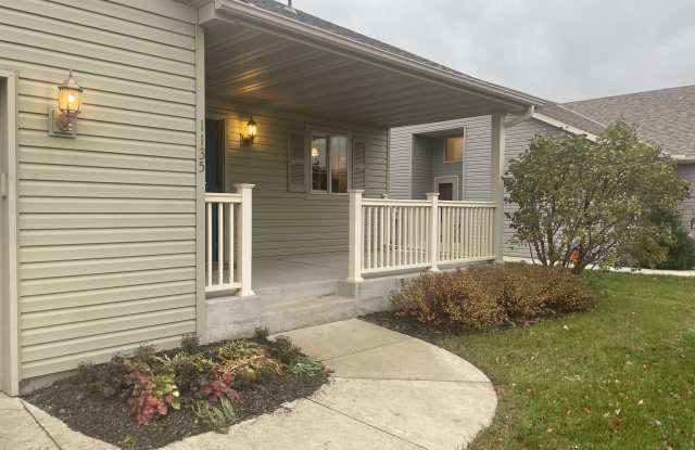 1135 Mockingbird Loop photos photos