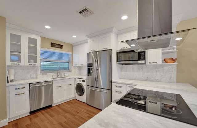 2829 NE 33rd Court Gallery 1