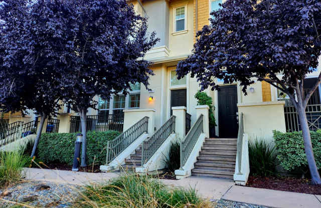 Stately 3 bedroom 2.5 bath townhouse in Redwood Shores, waterview from master photos photos