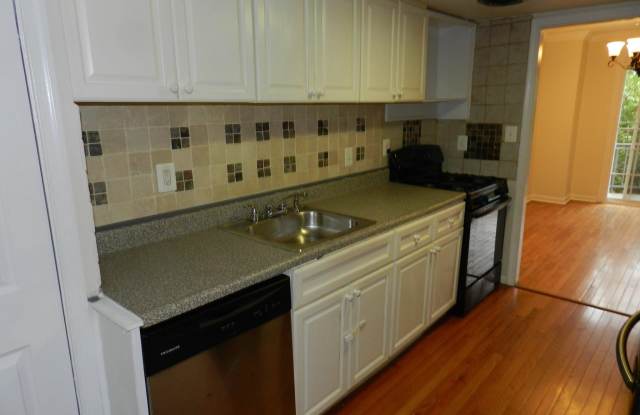 5956 WESTCHESTER PARK Drive Gallery 4