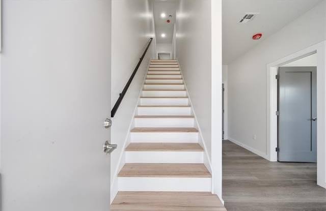 208 W Houston Street Gallery 3