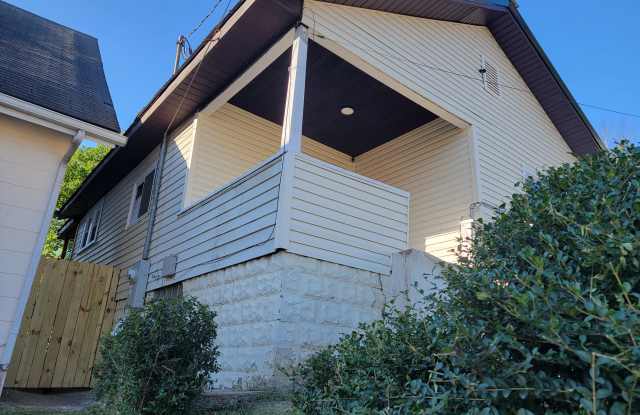 1003 Hendrix Avenue Gallery 2