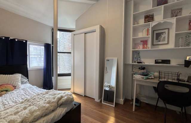468 Commonwealth Ave. Gallery 1