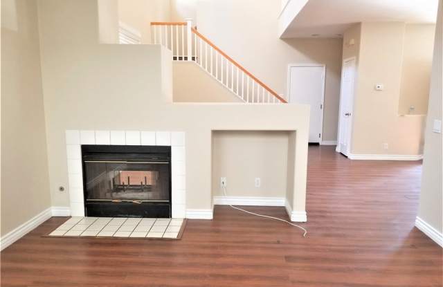 24632 Magnolia Place Gallery 4