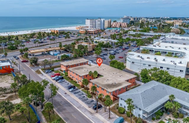 121 46TH AVENUE - 121 46th Avenue, St. Pete Beach, FL 33706