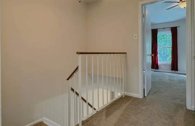 8804 Willowwood Way Gallery 4