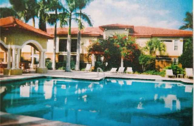 8861 Colonnades photos photos