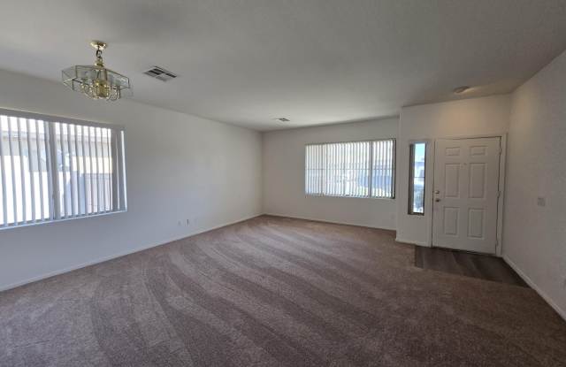9824 W CROWN KING Road Gallery 4