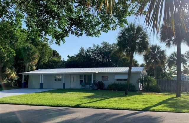 3483 NE Indian Court - 3483 Northeast Indian Court, Jensen Beach, FL 34957