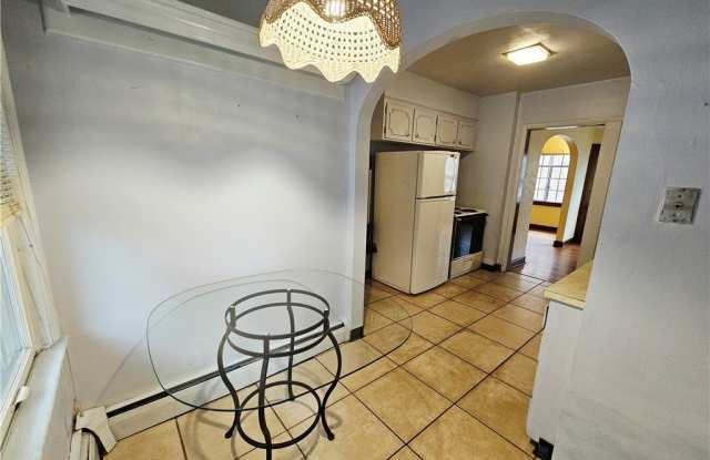 18313 Newell Road Gallery 3