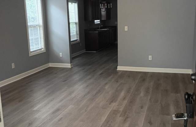 Beautiful Three Bedroom, Two Bathroom Single Family Home in Anderson, SC Gallery 4