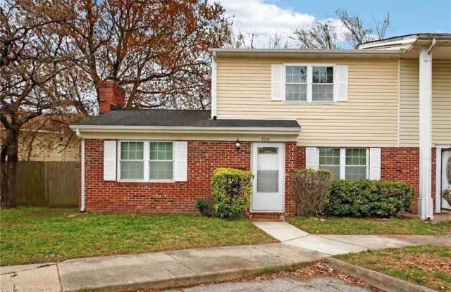 806 S Grosvenor Court photos photos