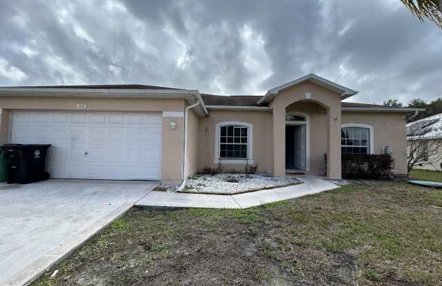 974 SE Albatross Avenue photos photos