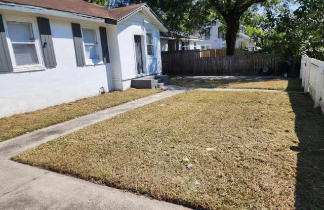 3057 Columbus Ave photos photos