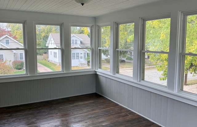 553 West 16th Avenue - A photos photos