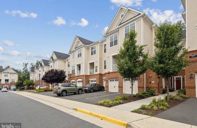 23235 MILLTOWN KNOLL SQUARE photos photos