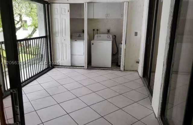 3837 Carambola Cir N Gallery 3